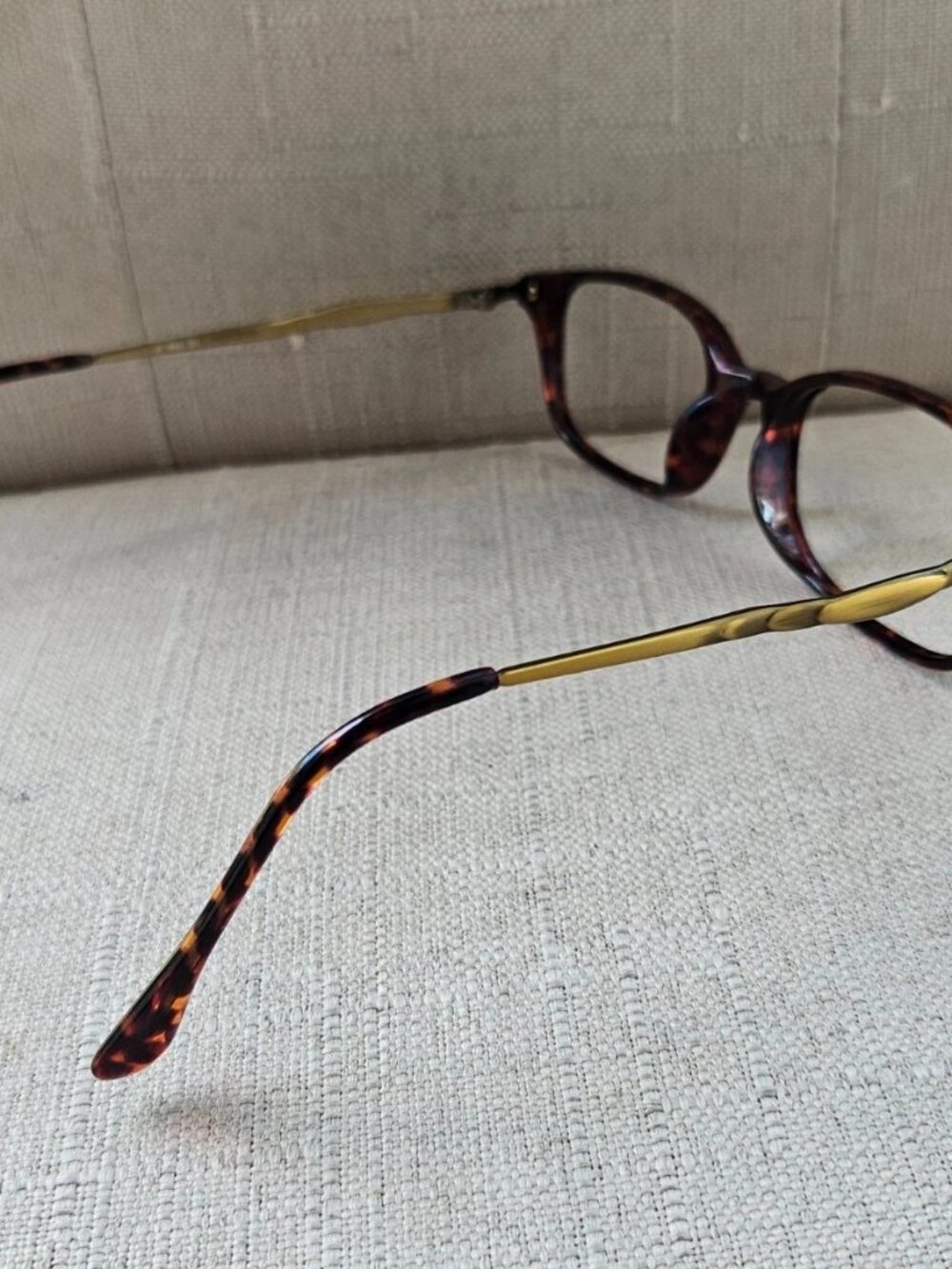 Vintage Guess Ladies Eyeglasses Frame GU643 Eyewear Glasses Brown/Gold Tone - Picture 5 of 10